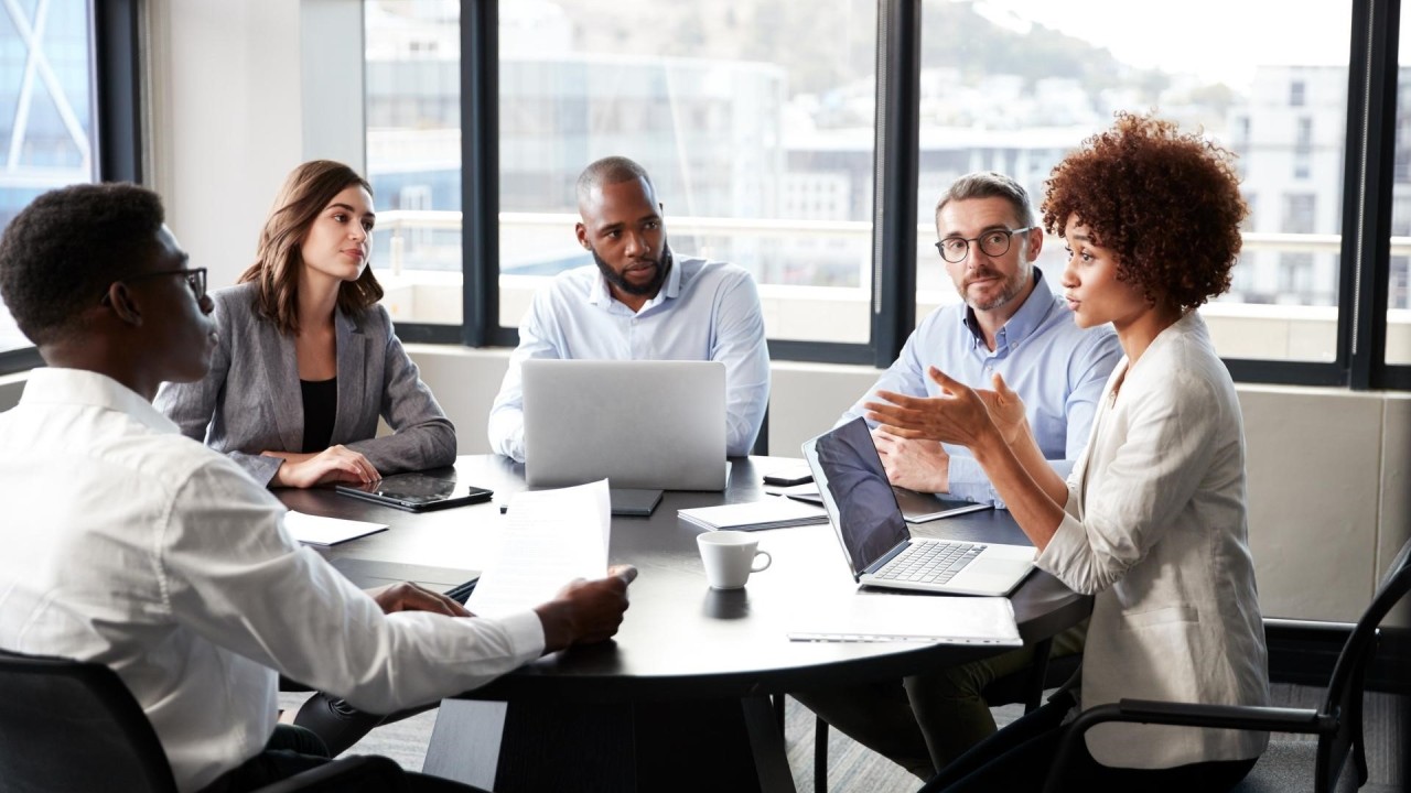Team discussing field execution priorities