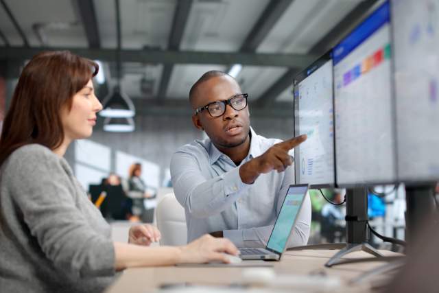Business leaders aligning around operational data